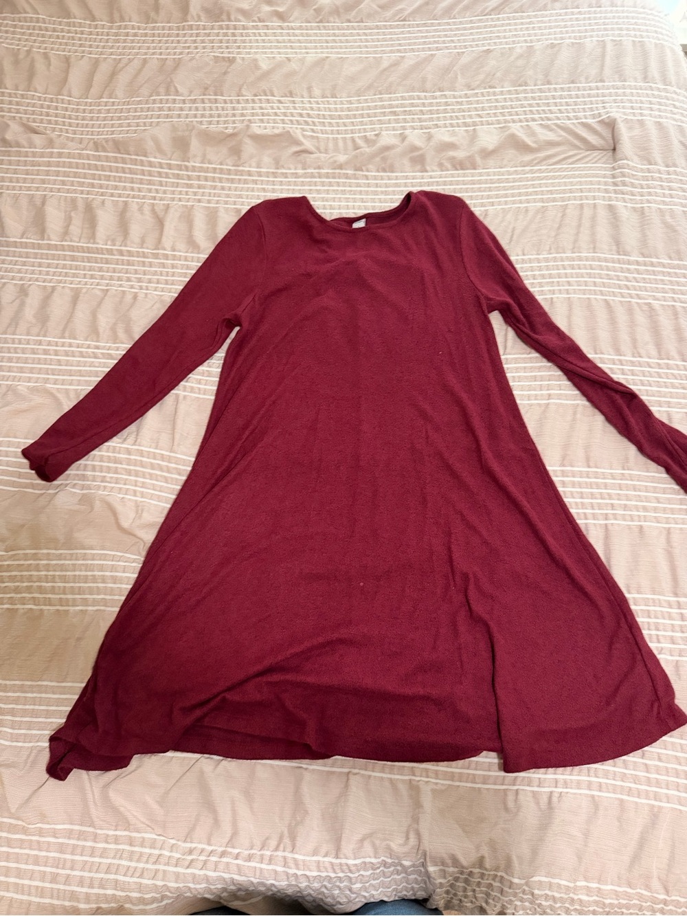 Long Sleeve Swing Dress in Burgundy - Unbranded